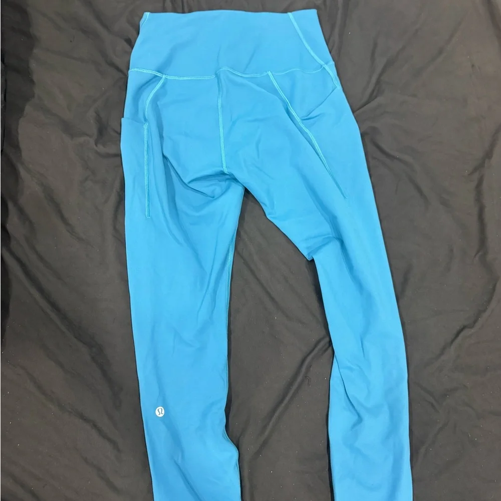 lululemon athletica Vibrant Blue Leggings - Picture 1 of 2